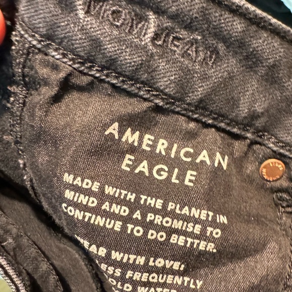 American Eagle Size 0 Womens Mom Jeans Strigid Black Distress Stretch - Picture 4 of 6